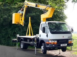 Mitsubishi Fuso Canter Aerial 1993 года